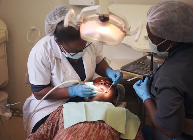 Dental-Surgery